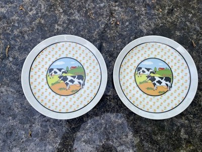 Country Life Cow Plates Set of 2 by Ray Control Corp