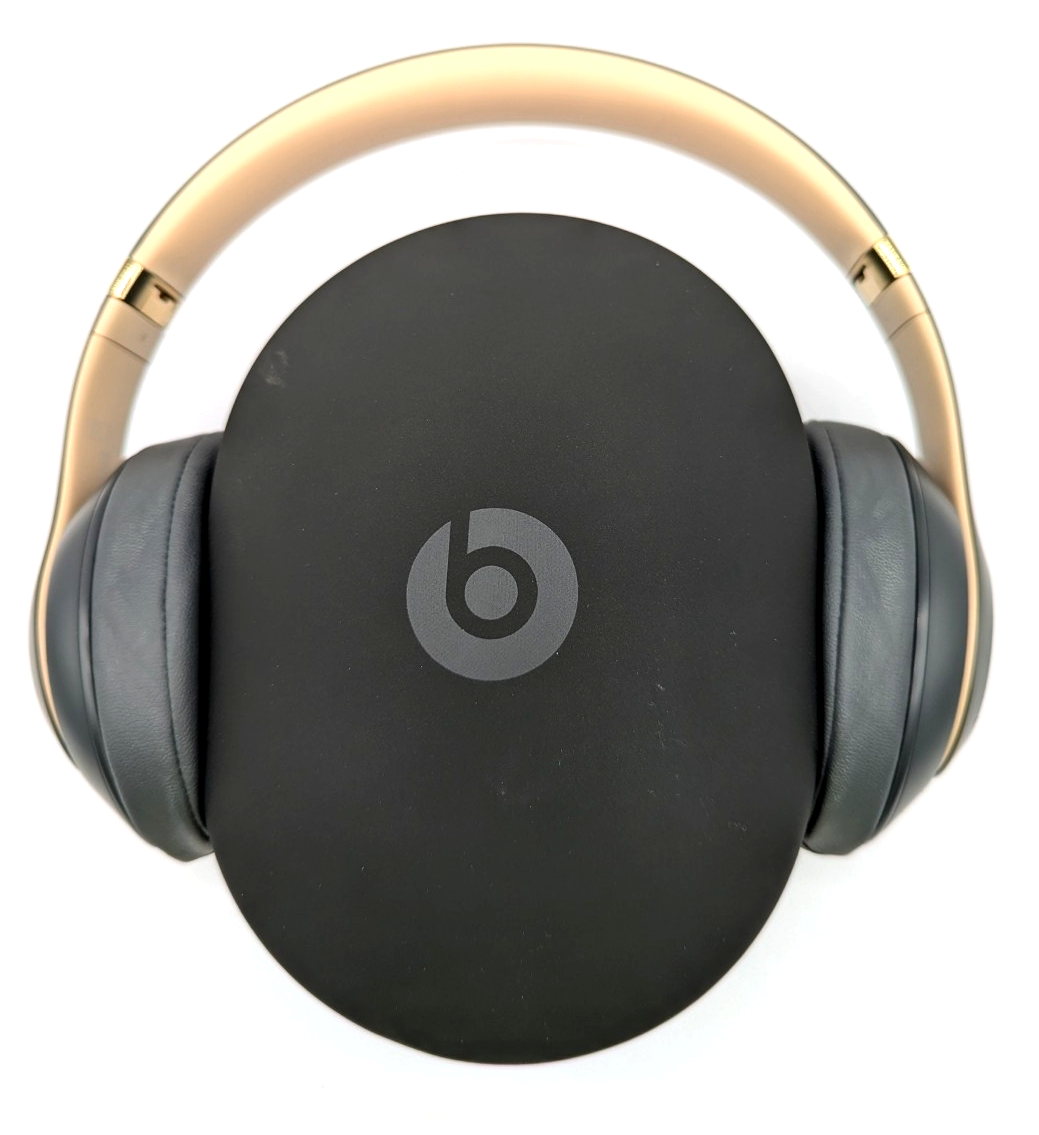 Beats Studio 3 Wireless Noise Cancelling Headphones Bluetooth Grey/Gold - Used