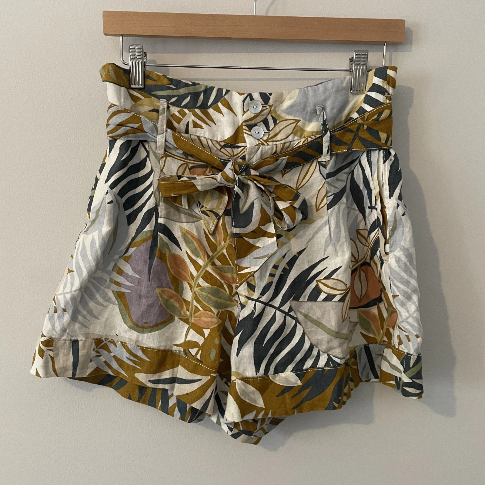 Cynthia Rowley 100% Linen Paperbag Floral Leaf Shorts Sz M Resort Tropical Boho