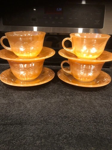 VINTAGE FIRE-KING PEACH LUSTER TEA CUPS & SAUCERS SET OF 4 ANCHOR HOCKING USA