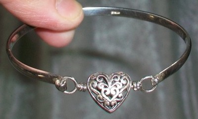 Vintage Charles Winston 925 Silber plattiert filigran Herz Klapp Armreif Armband
