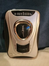 Durabrand 1125 Personal Portable Cassette Player & AM/FM Radio/Read description 