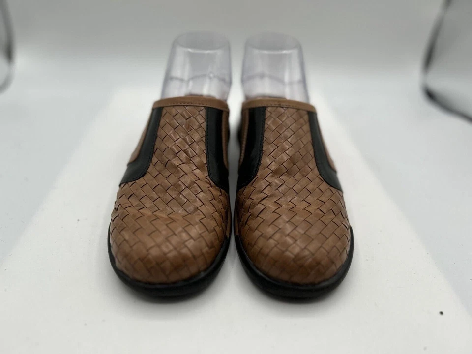 Sandalia Worthington Mules Para Mujer Talla 7.5M Marrón Negro Cuero Punta Redonda Foto 2 de 4