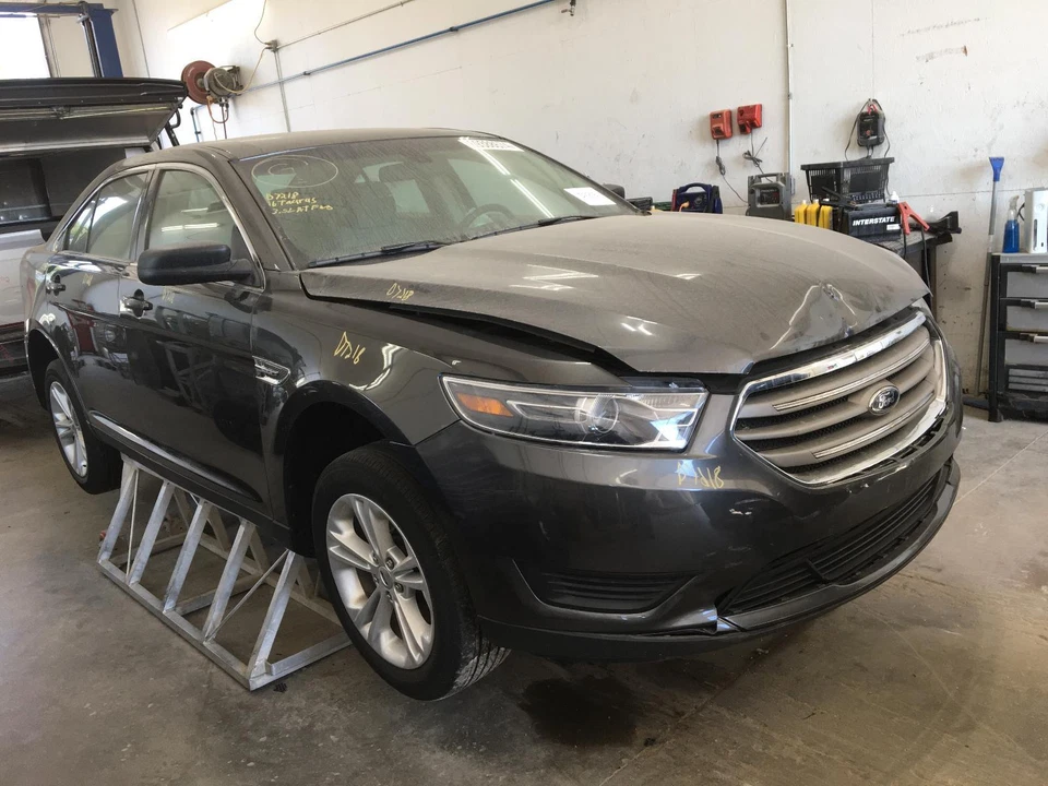 Used Fuse Box Engine fits: 2016 Ford Taurus 3.5L w/o turbo w/o police package Gr - Image 4 of 4