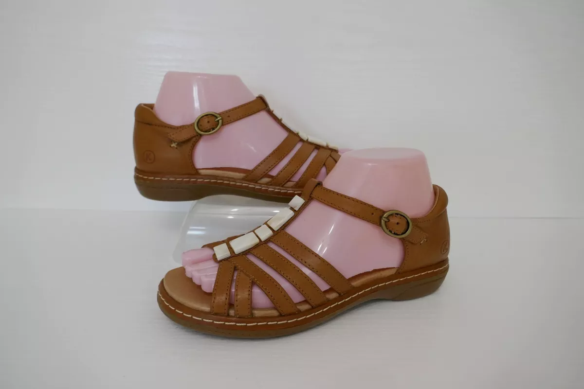 K BY CLARKS