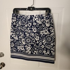 Talbots Blue and White Floral Skirt Size 4P
