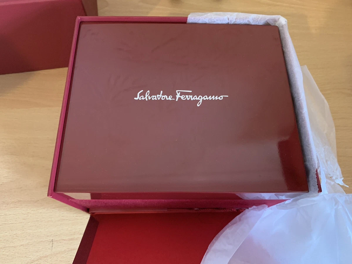 Ferragamo top cuore watch