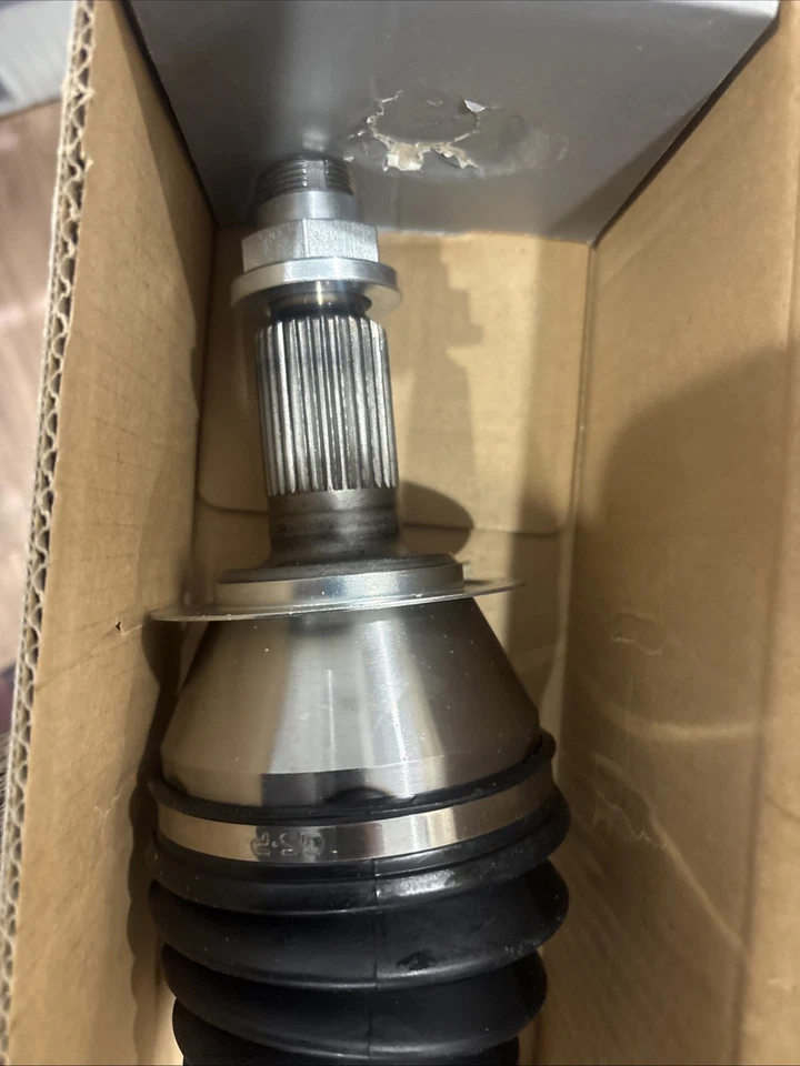 Conjunto de eje CV trasero izquierdo GSP NCV10280 para Cadillac 13-17 ATS Cadillac 13-16 Foto 3 de 4