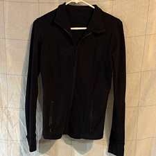 lululemon athletica Define Black Women s 6 Slim Track Jacket Full Zip Pockets