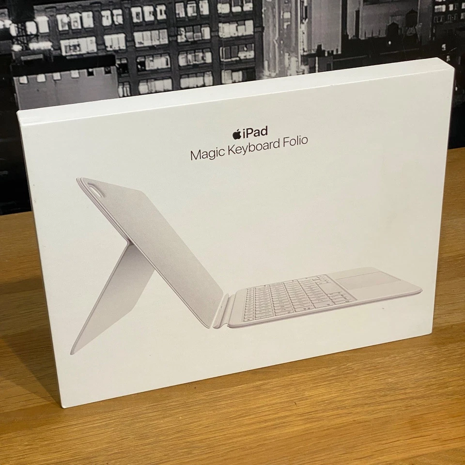 Apple iPad Magic Keyboard Folio A16 10th Generation British English White Sealed - Image 3 of 4