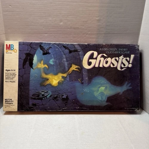 Vintage 1985 Milton Bradley Ghosts Strategy Board Game Glow in Dark Complete