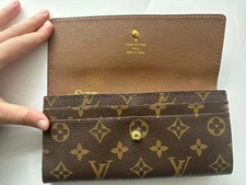 Authentic Louis Vuitton LV Long Wallet Portefeuille Sarah Monogram Womens