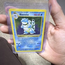 Pok mon Blastoise Base Set Holo Rare 100 HP Card 2/102 Wizards English 1999