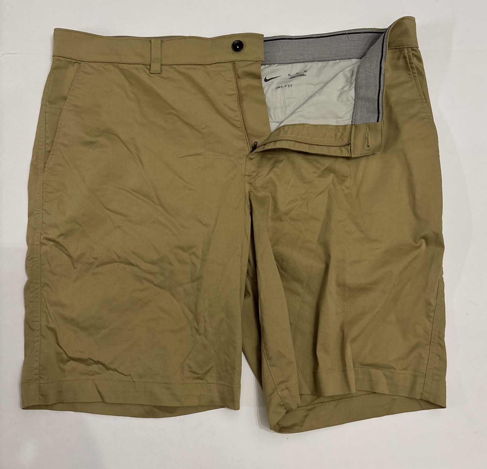 Nike Golf Men’s 40 Dri Fit Khaki Flat Front Chino Shorts Logo Classic Stretch