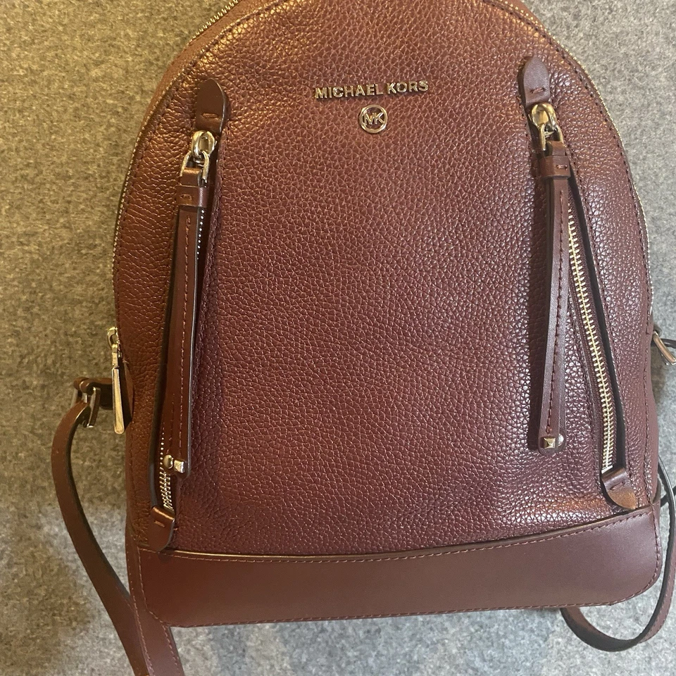 Mochila Michael Kors Brooklyn Borgonha Couro Marrom Grande Bolsa de Livro - Imagem 2 de 4