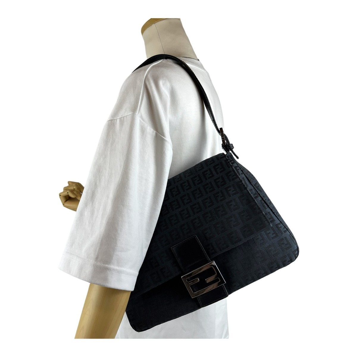 FENDIバッグ Auth FENDI Mamma Baguette Bag Black Navy Zucchino Canvas Leather