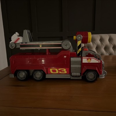 PAW Patrol Ultimate Rescue Fire Truck Extendable Ladder Sounds & Lights