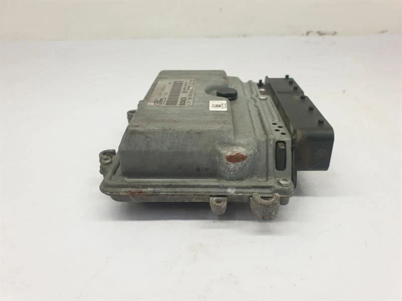 2009 FORD FOCUS ENGINE ECU 2.5 PETROL HYDA 6M5Y12A650AG - Image 3 of 4