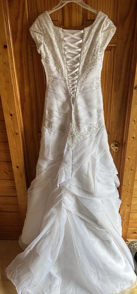 Vestido de novia Allure nuevo con etiquetas Foto 4 de 4