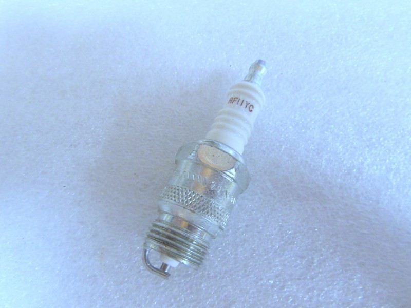 SP13 Champion Marine RF11YC Spark Plug OEM New Factory Boat Parts