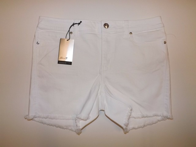 white frayed jean shorts
