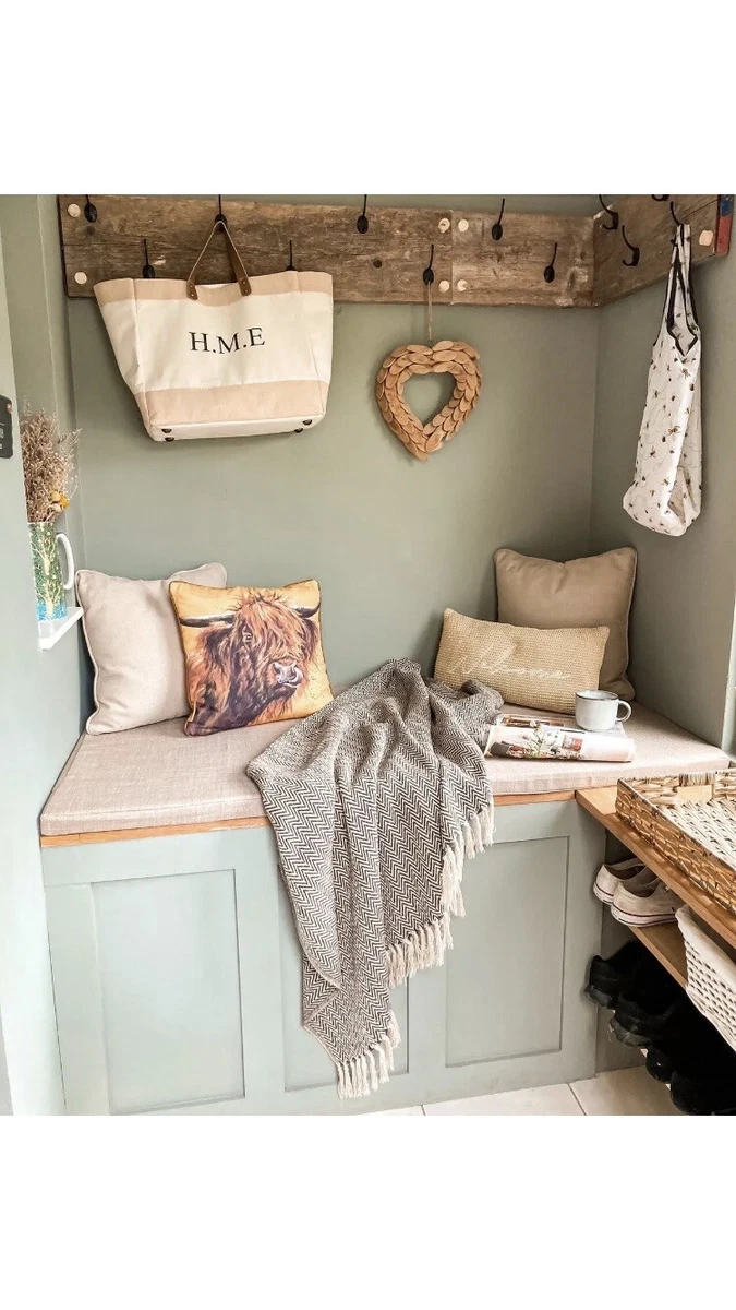 Mudroom bench clearance pillows