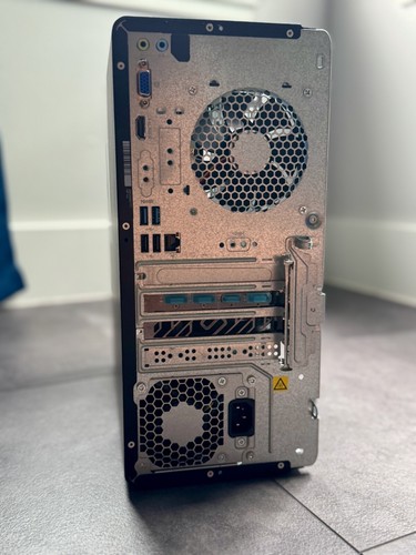 Ordinateur de bureau HP M01-F0024 | AMD RYZEN 7 3700X, RX 6600XT, SSD 1 To, 16 Go, bloc d'alimentation 550 W ! - Photo 5/6