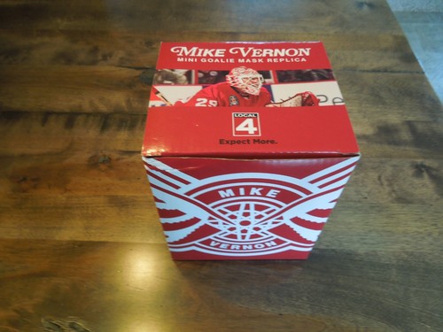 Mike Vernon Detroit Red Wings Hockey Hall Of Fame Memorabilia Goalie Mask 2023 - Picture 3 of 4