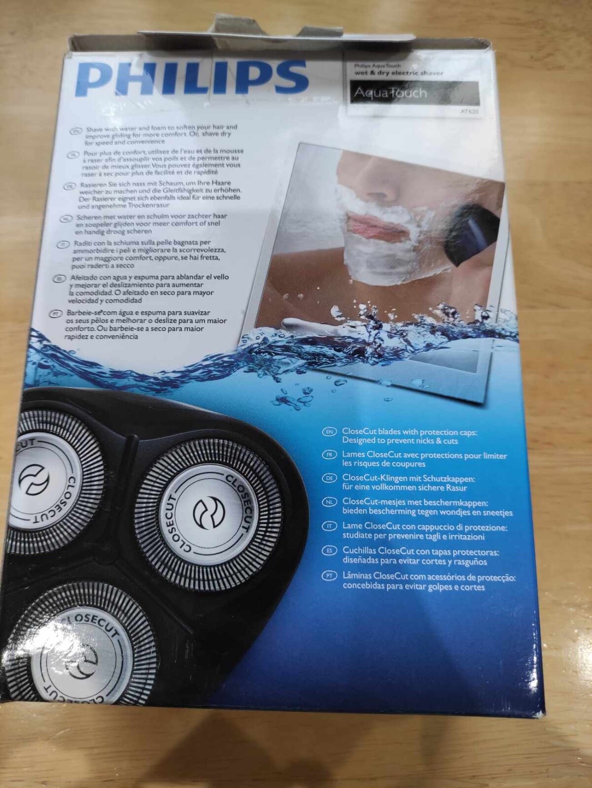 Philips AquaTouch AT620 Wet and Dry Electric Shaver Midnight Blue