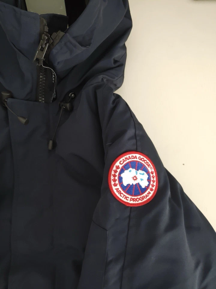 Chaqueta Canada Goose XL Chilliwack nueva con bolsas para el polvo y etiquetas de escaneo NFC. Foto 2 de 4