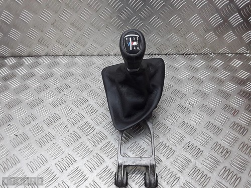 2010 BMW 1 SERIES SCHALTKULISSE DIESEL SCHALTGETRIEBE 2511756610001