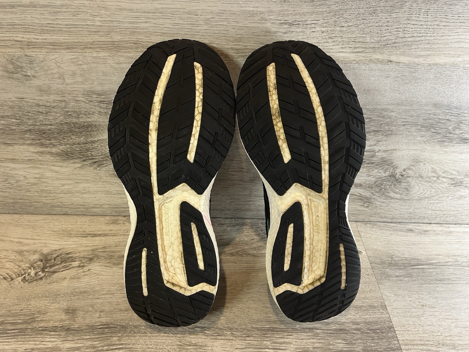 Saucony Womens Triumph 19 S10678-10 Black Running Shoes Sneakers Size 9.5 thumbnail 7