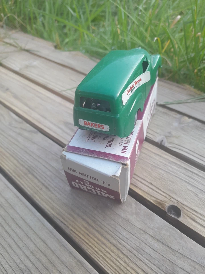 VINTAGE MICRO MODELS F.J HOLDEN VAN CORLETT BROS BAKERS - Image 3 of 4