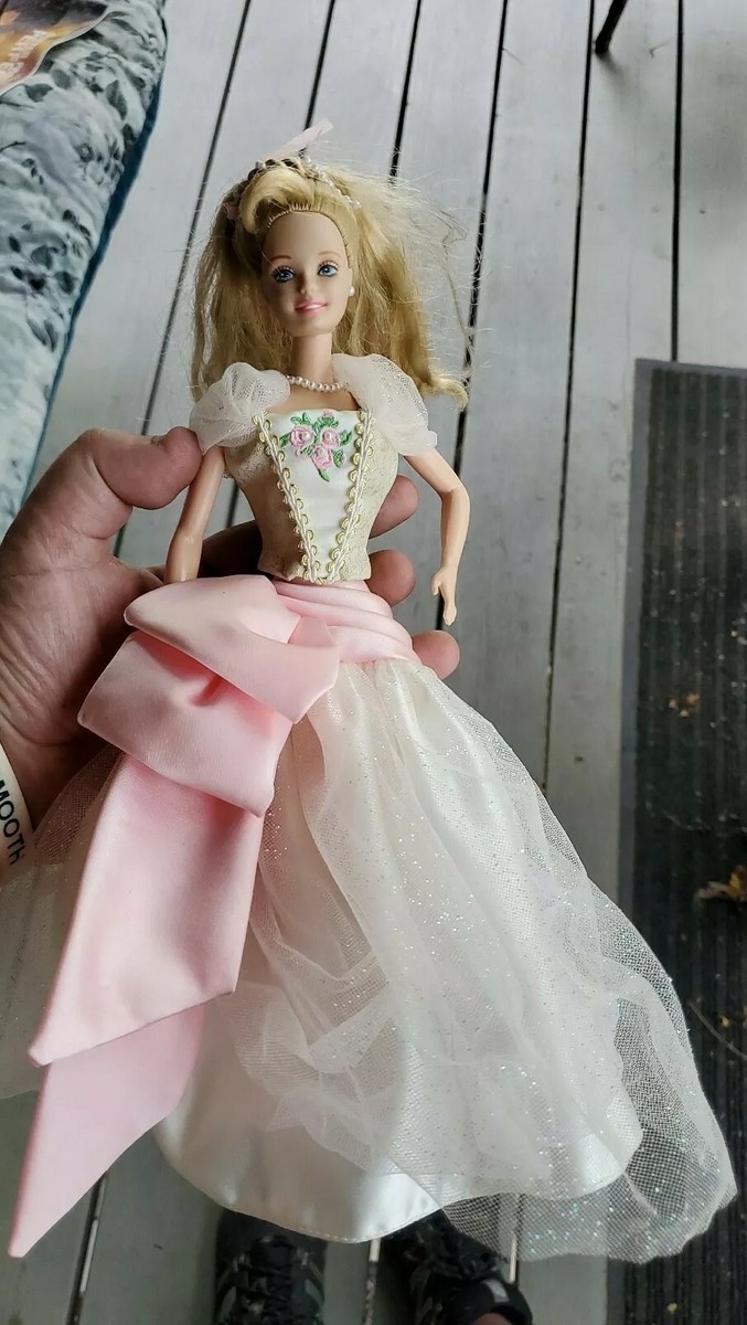GORGEOUS 1966 BARBIE COLLECTIBLES WHITE AND PINK DRESS WITH