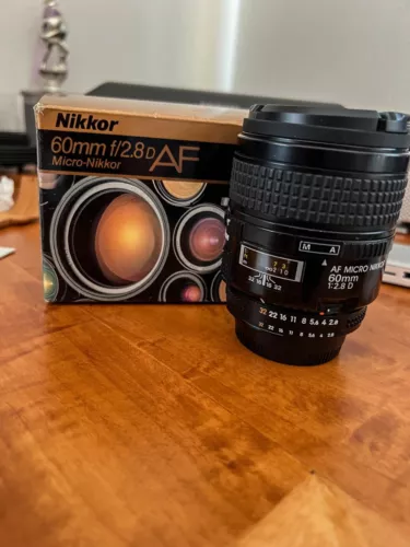 NIKON AF Micro Nikkor 60mm 1:2.8 D