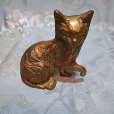 beau chat en laiton ou bronze doré, sculpture, hauteur 9 cm poids 300 gr