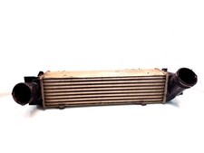 BMW X1 E84 2013 Ladeluftkühler 7624146 Benzin 180kW APA16517