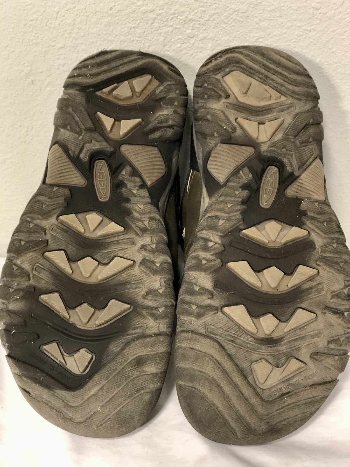 Stivali da trekking Keen unisex taglia 5 (vedi foto)