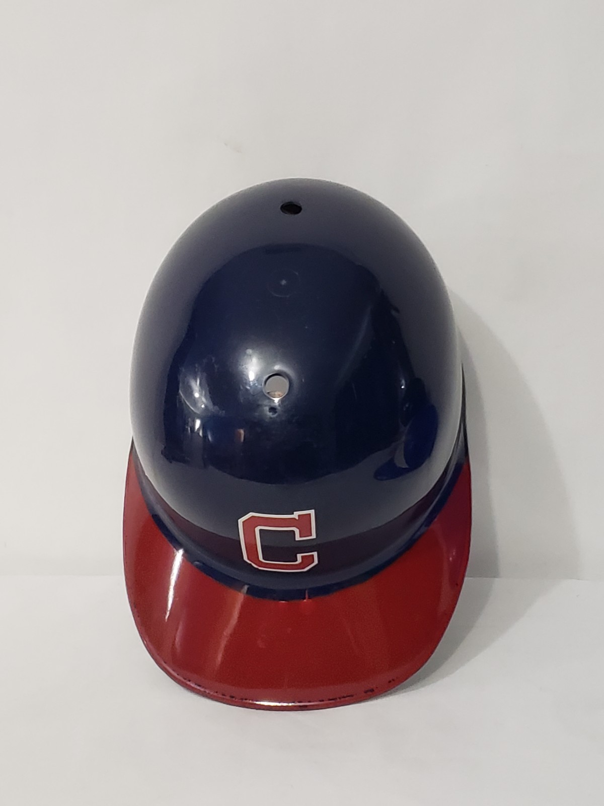VINTAGE 1969 CLEVELAND INDIANS SOUVENIR BASEBALL BATTING HELMET, FULL-SIZE