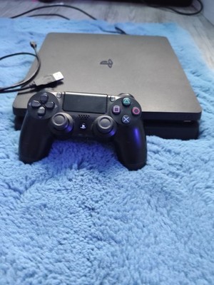 Sony PlayStation 4 Slim 1TB Spielkonsole - Schwarz