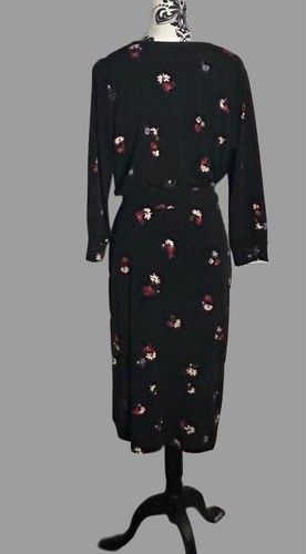 Warehouse Black Wrap Flower Dress Size 12 - Picture 3 of 7