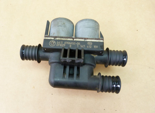 Heizungs Wasser Ventil BMW 5er E60 E61 6906652 Wasserventil