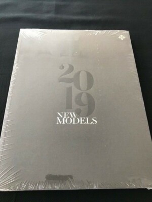 Watch Catalog / Catalogue montres PATEK PHILIPPE 2019 '' New models '' neu 