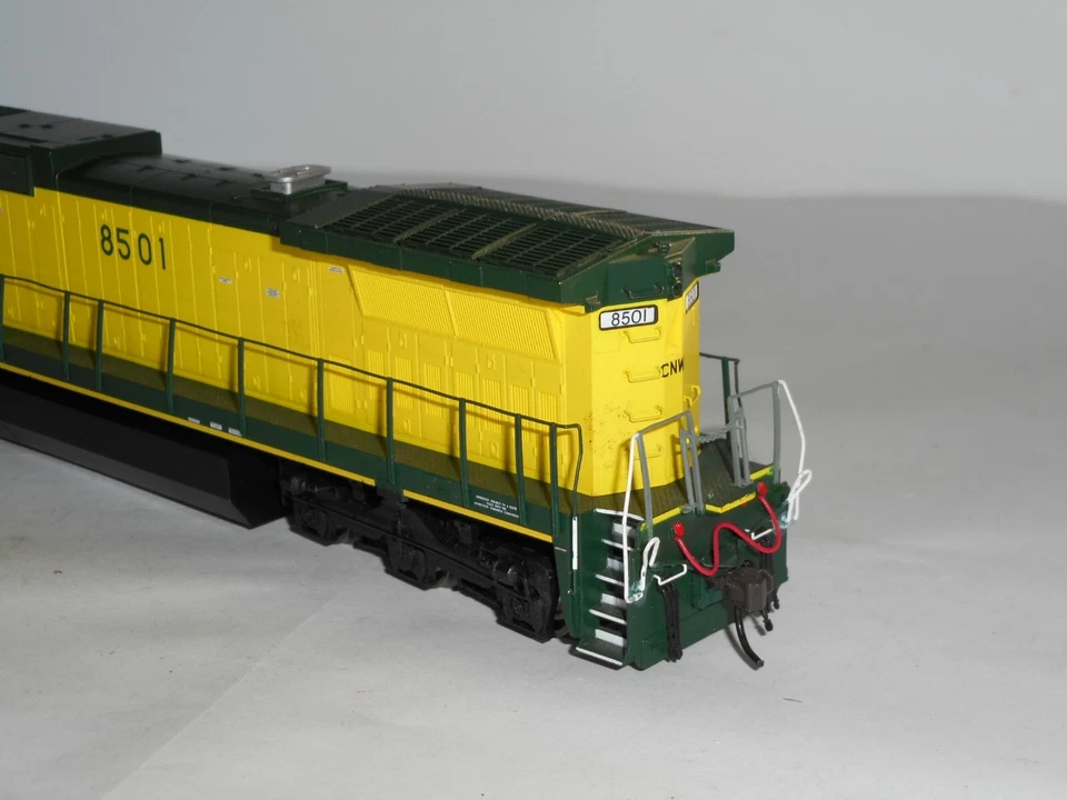 Atlas Master Series #7605 Dash 8-40C C & NW. DCC Ready. Excel cond.2 rail DC.HO - Image 4 of 4