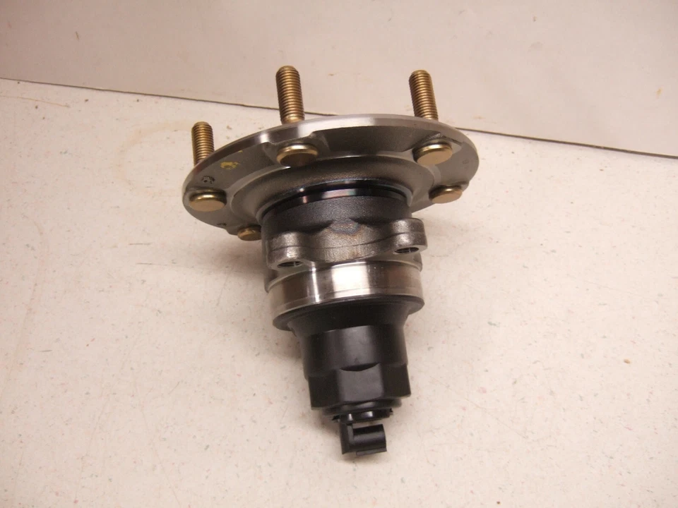 OEM ISUZU Front Hub & Bearing for 02-04 RODEO AXIOM (2WD) 2002 PASSPORT - Image 2 of 4