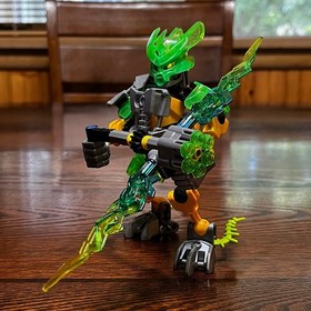 LEGO BIONICLE Protector of Jungle 70778 Complete with Instructions