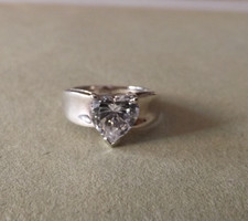 Beautiful Sterling Silver  CZ Heart Ring - size 7