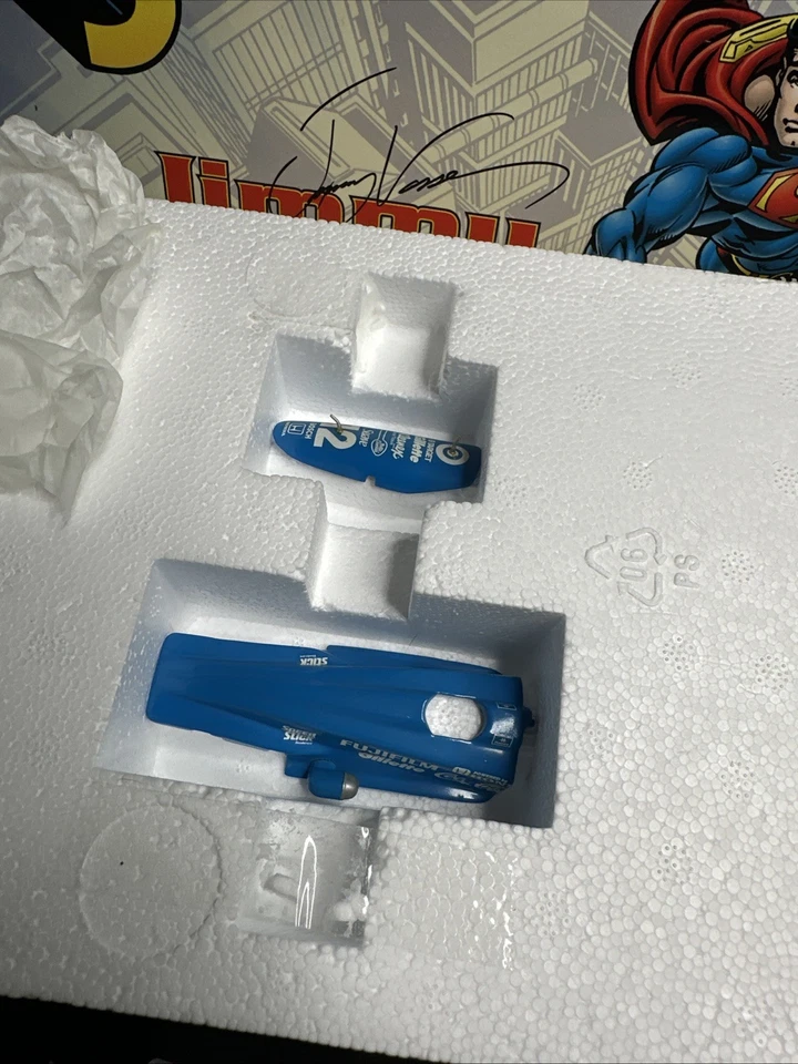 Action Jimmy Vasser Bassar 12 Superman Target Reynard 1999 Cart Indycar - Image 2 of 4