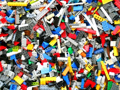LEGO BULK 2 Pounds BRICKS ~ PARTS ~ PIECES ~ 2 LBS GRAB BAG ~ FREE SHIPPING - Picture 4 of 5