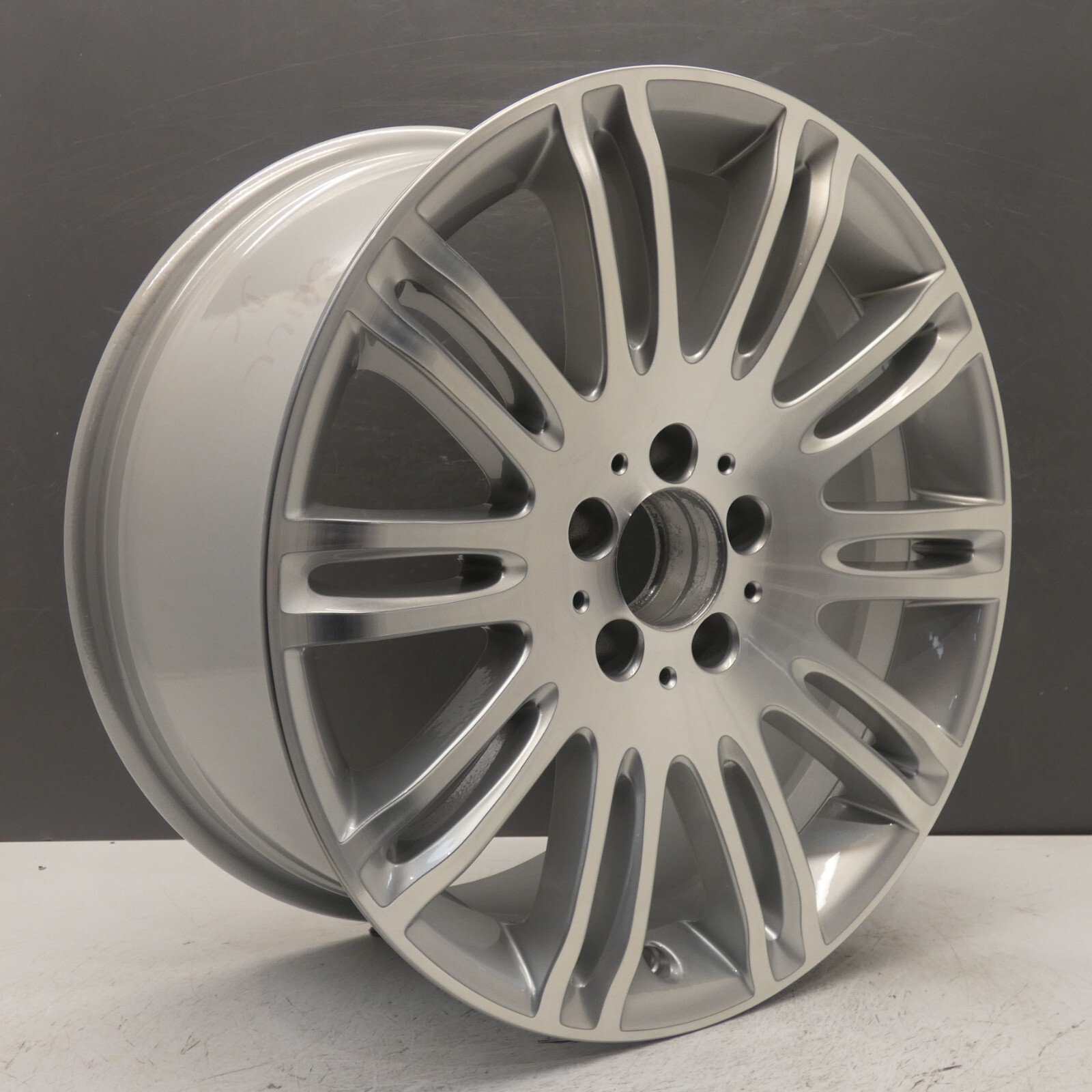 Mercedes-Benz A2114015302 online kaufen | eBay